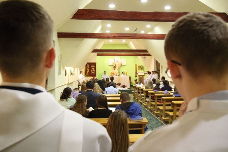Triduum Paschalne w Bystrej - Wigilia Paschalna