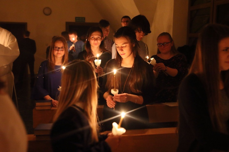 Triduum Paschalne w Bystrej - Wigilia Paschalna