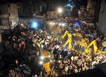 10 ofiar śmiertelnych zawalenia się hotelu w Indiach