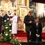 Liturgia Wigilii Paschalnej na Wawelu - chrzest katechumenów