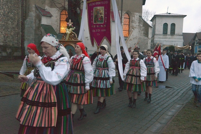 Rezurekcja "na ludowo" w Opocznie