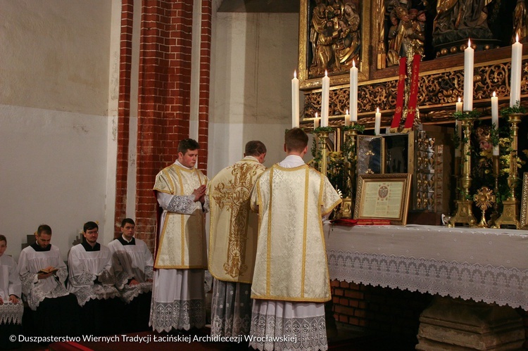 Wigilia Paschalna w nadzwyczajnej formie rytu rzymskiego