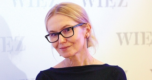 Katarzyna Jabłońska redaktor kwartalnika „Więź” (w latach 1997–2017 sekretarz redakcji), krytyk filmowy, współautorka m.in. książek napisanych z ks. Janem Kaczkowskim „Szału nie ma, jest rak” oraz „Żyć aż do końca. Instrukcja obsługi choroby”. Członkini Laboratorium „Więzi”. Mieszka w Warszawie.