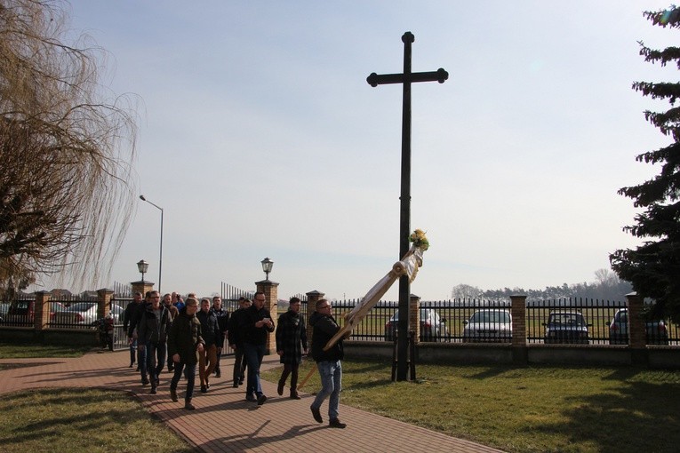 Chorągwiarze z parafii św. Rocha w Boczkach Chełmońskich