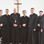 Studenci u biskupa