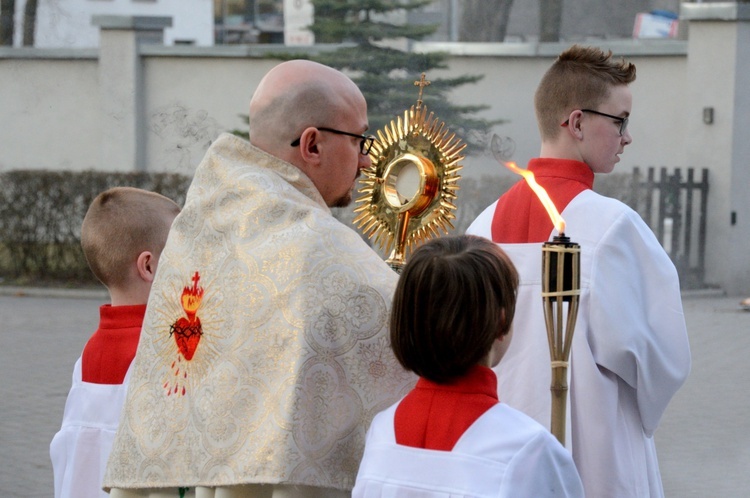 Dzielą się spotkaniem ze Zmartwychwstałym