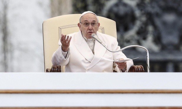 Franciszek: Eucharystia winna owocować w naszym życiu 
