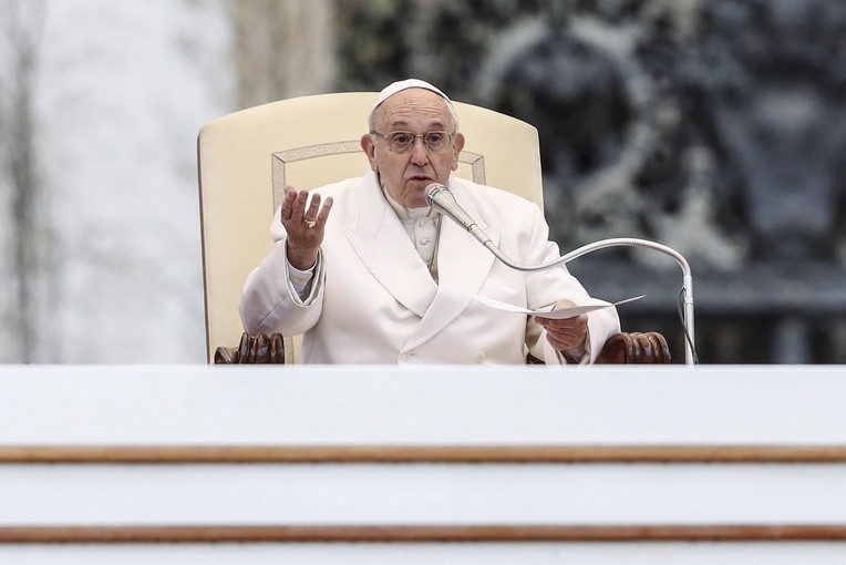 Franciszek: Eucharystia winna owocować w naszym życiu 