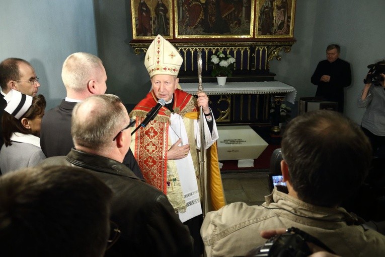 Złożenie szczątków Hanny Chrzanowskiej do sarkofagu w kościele św. Mikołaja w Krakowie