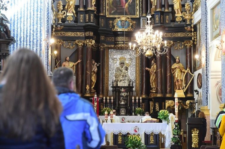 Pielgrzymka maturzystów do Świętej Lipki