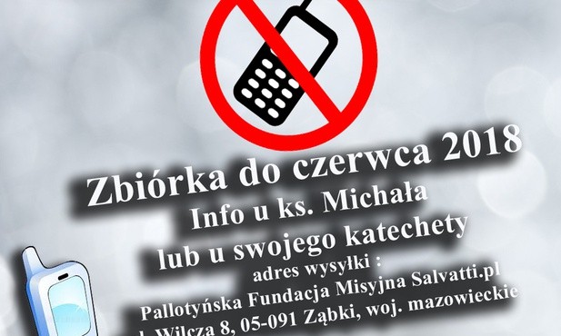 Stary telefon i zużyty znaczek 