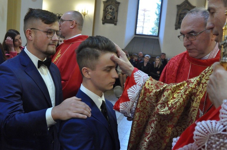 Bierzmowanie w Nowym Sączu-Zawadzie