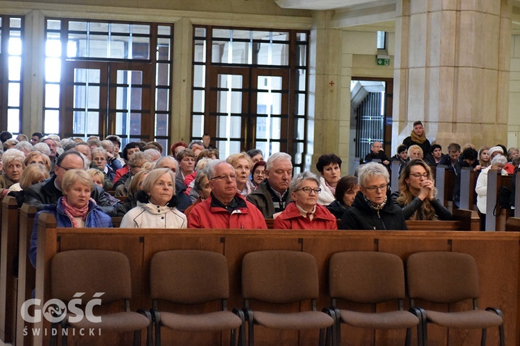 Pielgrzymka diecezji świdnickiej do Krakowa-Łagiewnik