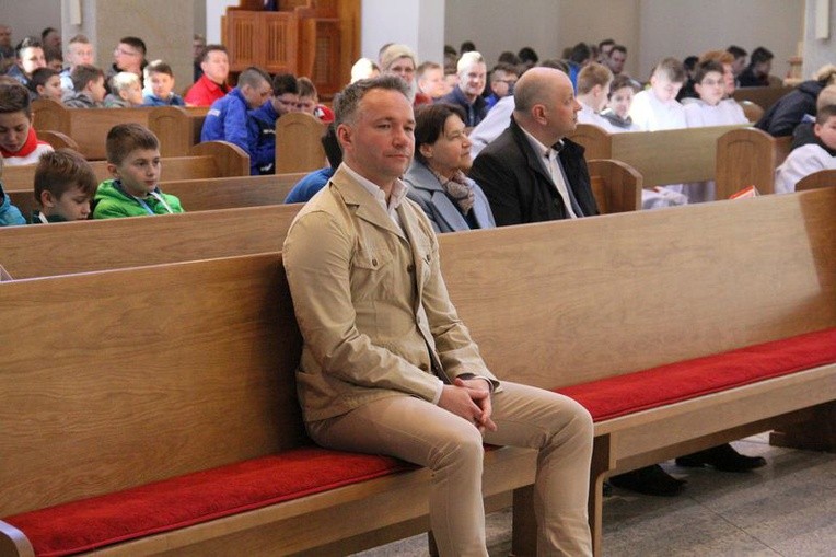 Msza św. na rozpoczęcie mistrzostw LSO w piłkę nożną