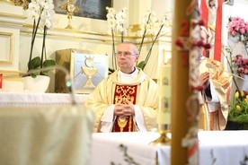 Mszy św. przewodniczył o Bogdan Meger, karmelita. 