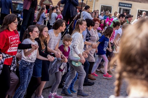 Olsztyn tańczy dla Jezusa!