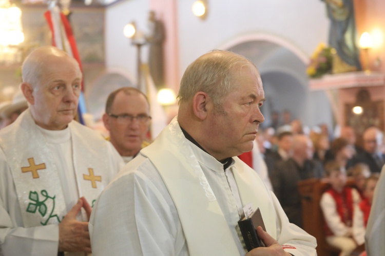 Pogrzeb śp. ks. prał. Jerzego Patalonga w Istebnej