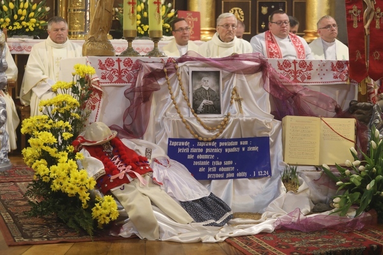 Pogrzeb śp. ks. prał. Jerzego Patalonga w Istebnej