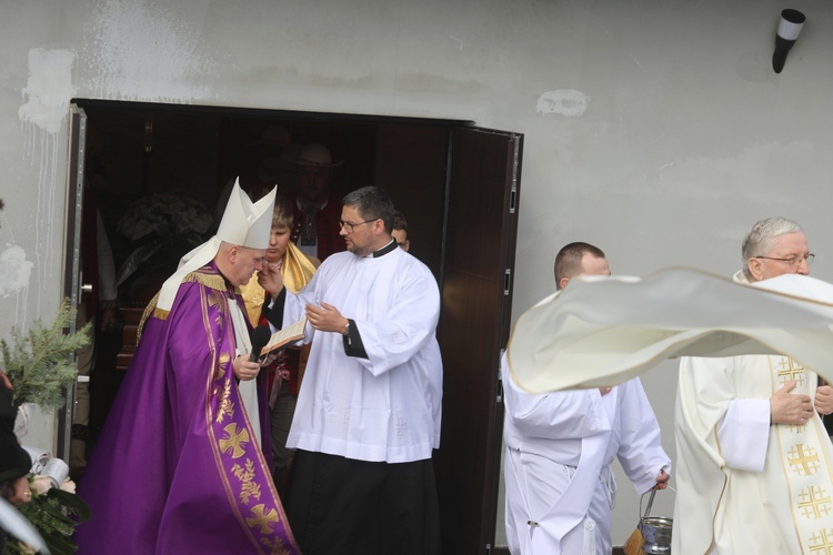 Pogrzeb śp. ks. prał. Jerzego Patalonga w Istebnej