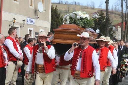 Pogrzeb śp. ks. prał. Jerzego Patalonga w Istebnej