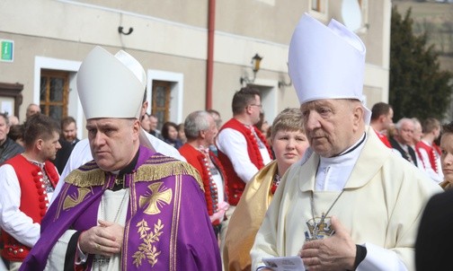 Ks. Patalong: szafarz Bożych tajemnic i ojciec parafii