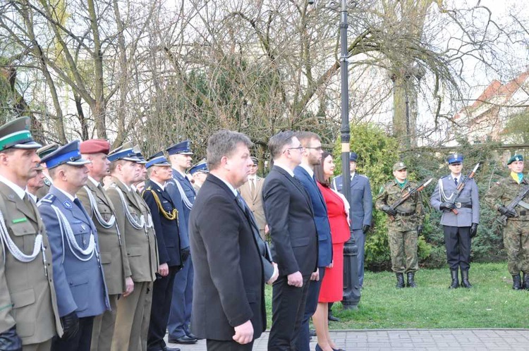 Obchody 8. rocznicy tragedii pod Smoleńskiem w Opolu