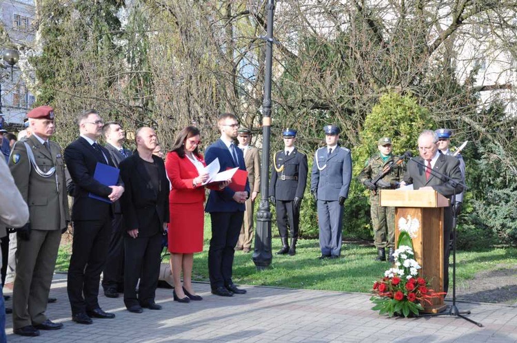 Obchody 8. rocznicy tragedii pod Smoleńskiem w Opolu