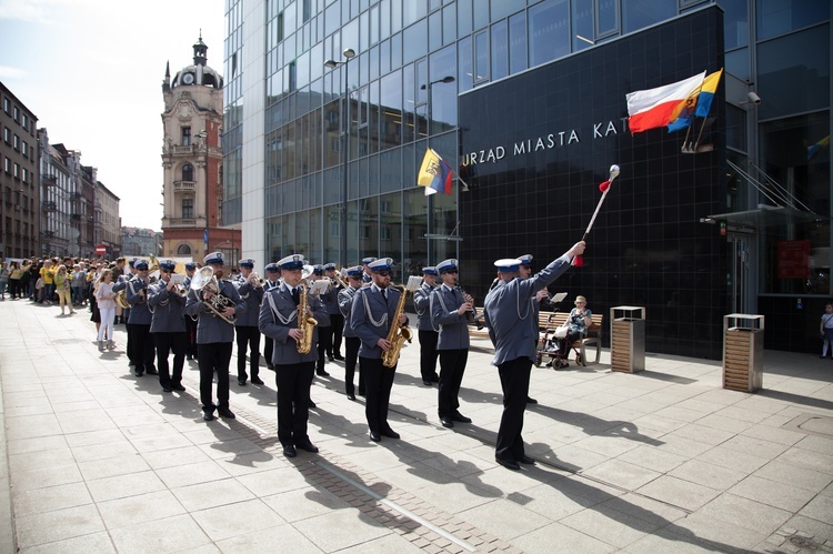 Żółty Marsz Nadziei w Katowicach 