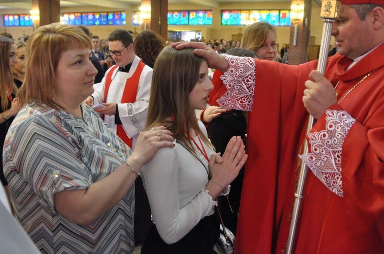 Galeria 2 - Bierzmowanie w par. MBNP w Mielcu