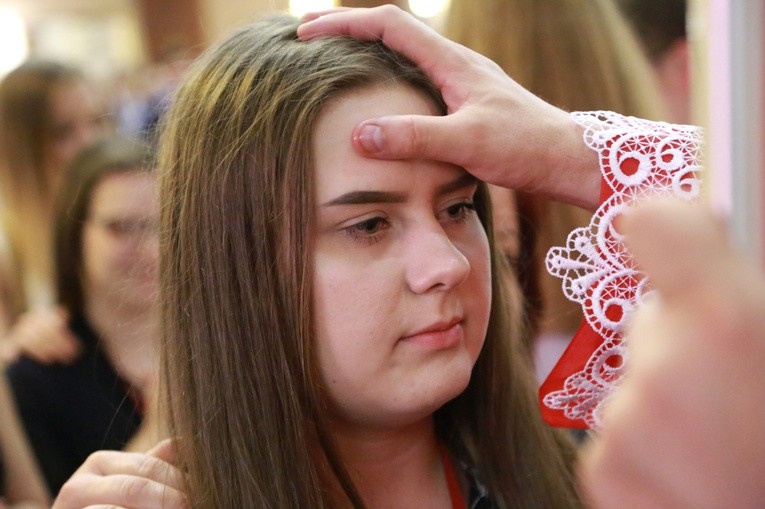 Galeria 1 - Bierzmowanie w par. MBNP w Mielcu