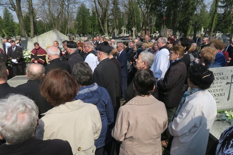 Pogrzeb ks. prał. Władysława Stradzy