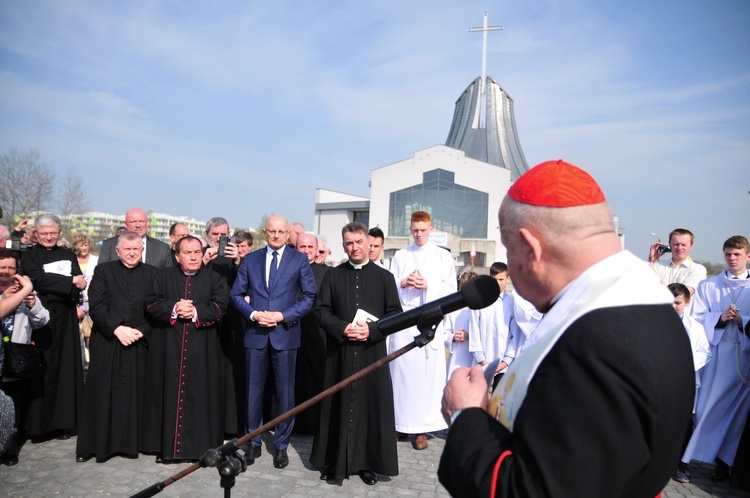 Błogosławieństwo ulicy Emilii i Karola Wojtyłów