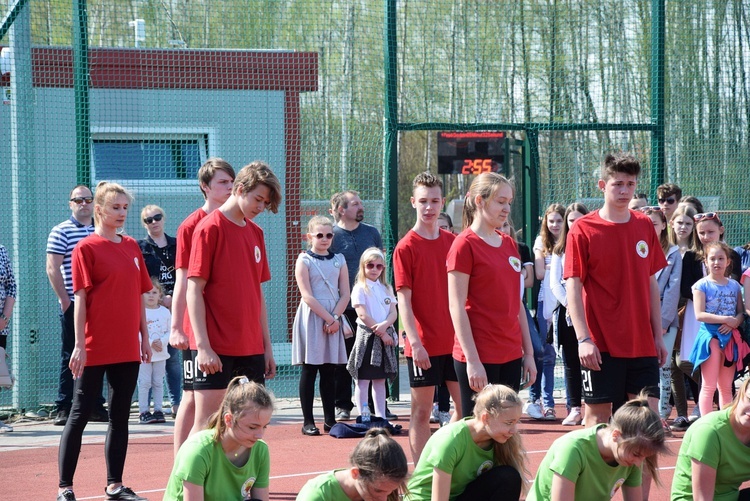 Poświęcenie kompleksu sportowego w Międzyborowie