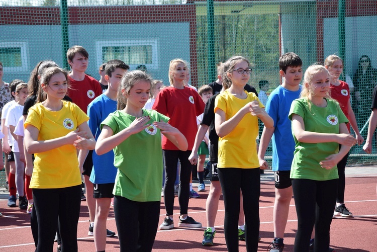 Poświęcenie kompleksu sportowego w Międzyborowie