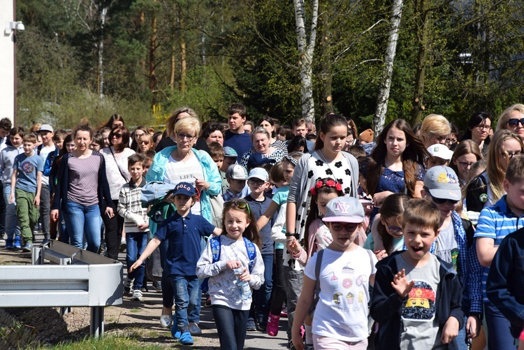 Poświęcenie kompleksu sportowego w Międzyborowie