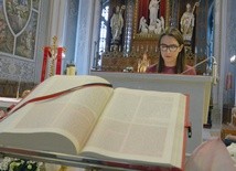 Czytanie Biblii w radomskiej katedrze