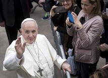 Papież: Wiara, bez szukania swego interesu