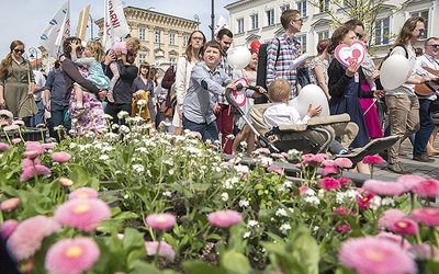 ▲	Tegoroczny marsz był poświęcony adopcji jako alternatywie dla aborcji.