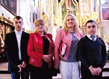 Krystyna Polowiec i Jadwiga Góra z synami od roku są w grupie. Żałują, że trafiły tam tak późno.