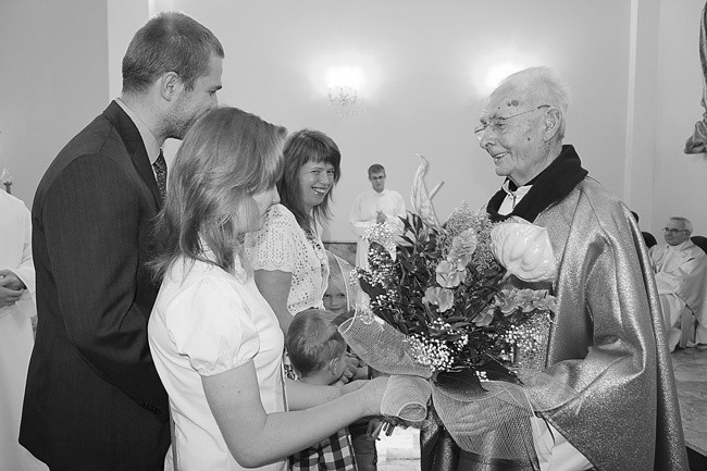 W 2014 r. ks. prał. Józef Śliż świętował z parafianami 60-lecie kapłaństwa