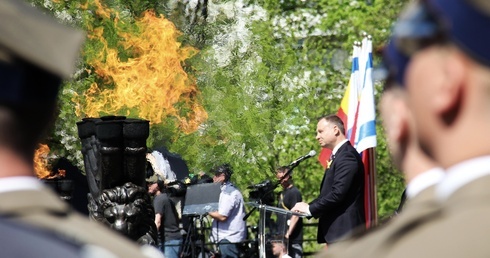 A. Duda: Dziś pochylamy nisko głowę przed ich bohaterstwem