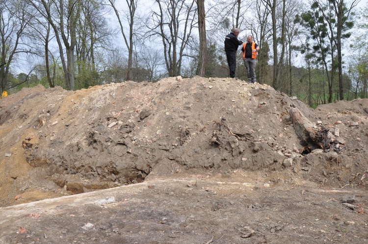 Wciąż szukają żołnierzy "Bartka" 