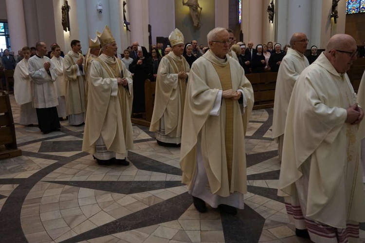 45 lat święceń prezbiteratu ks. abp. Wiktora Skworca cz. 2