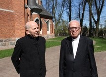 Ks. Jan Pęzioł i ks. Grzegorz Pawłowski