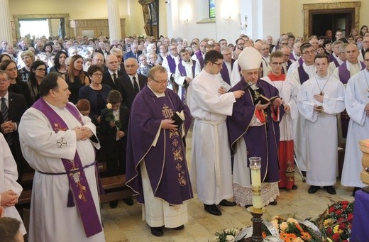 Pogrzeb śp. ks. prałata Józefa Śliża w Wapienicy
