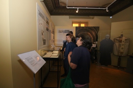 Wernisaż wystawy o ks. Chrząszczu w Muzeum w Gliwicach