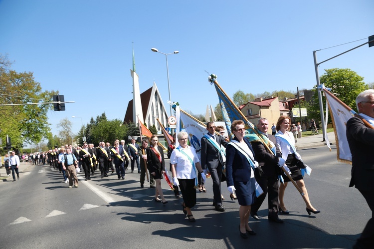 Inauguracja synodu. Nabożeństwo i procesja