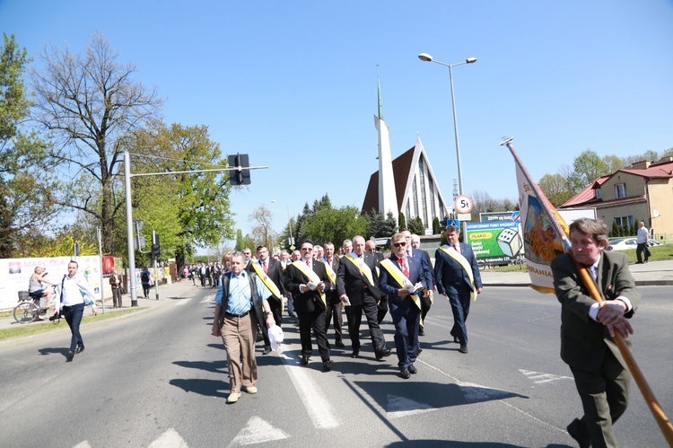 Inauguracja synodu. Nabożeństwo i procesja