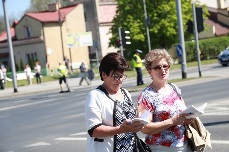 Inauguracja synodu. Nabożeństwo i procesja