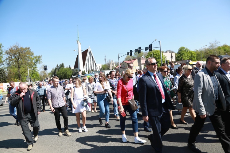 Inauguracja synodu. Nabożeństwo i procesja